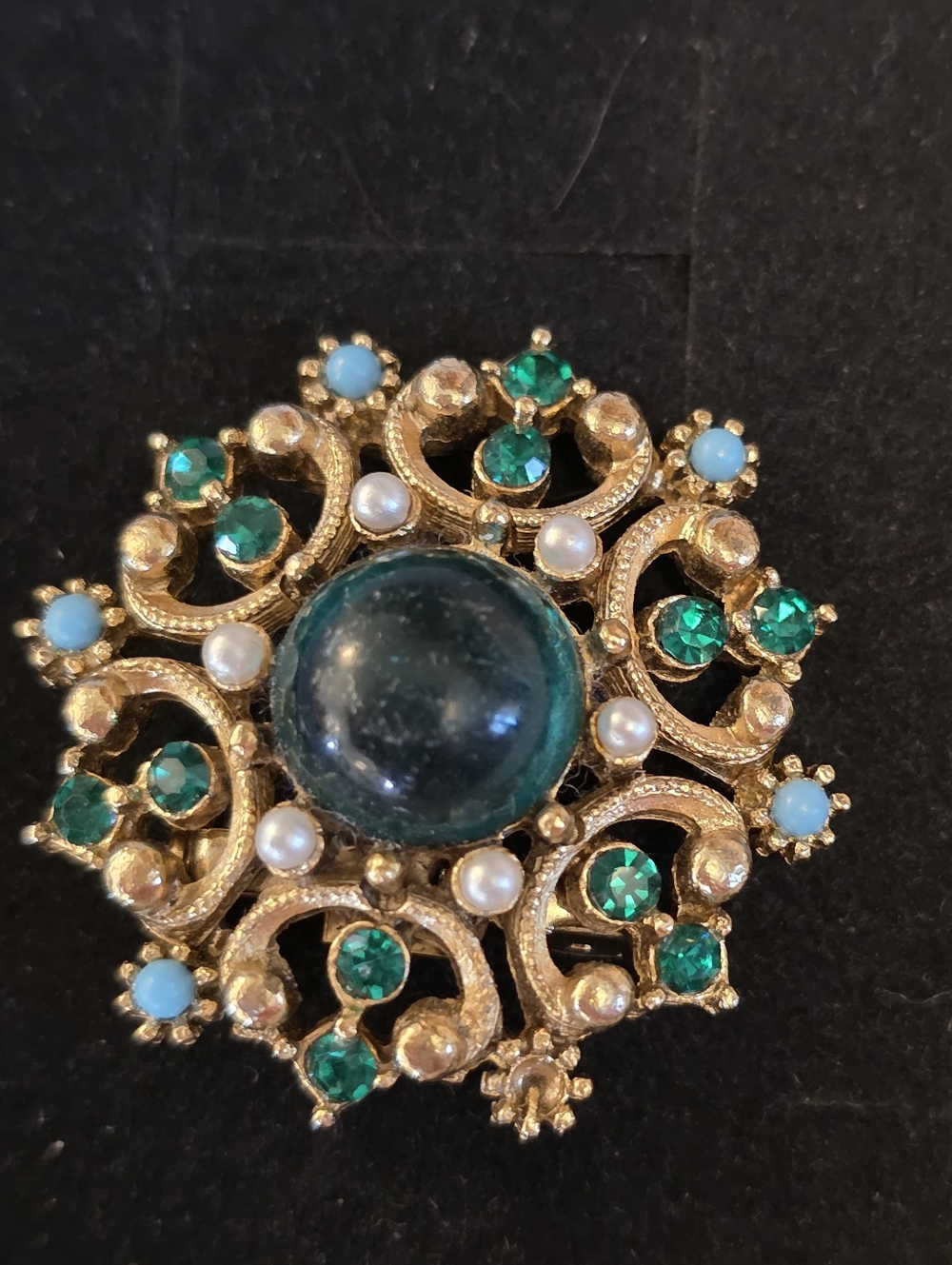Vintage Green Plastic Rhinestone Pearl Brooch Pin READ